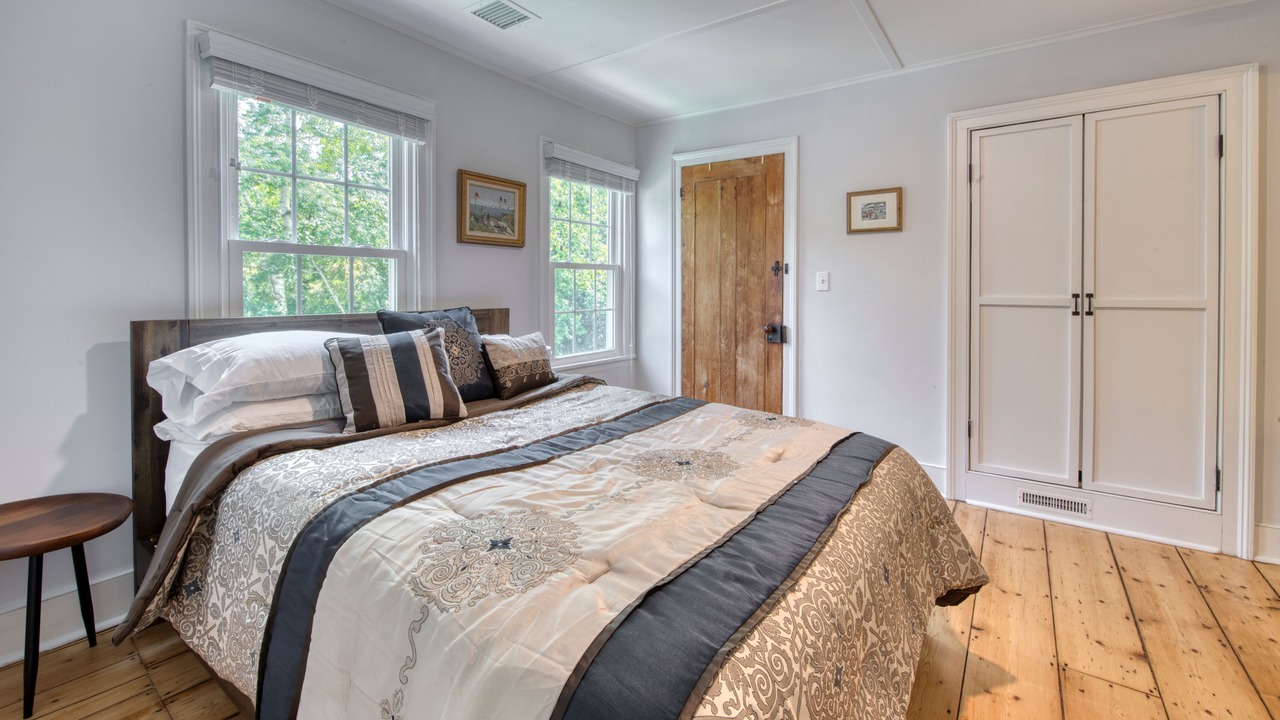 Photo of Bedroom in Greenport
