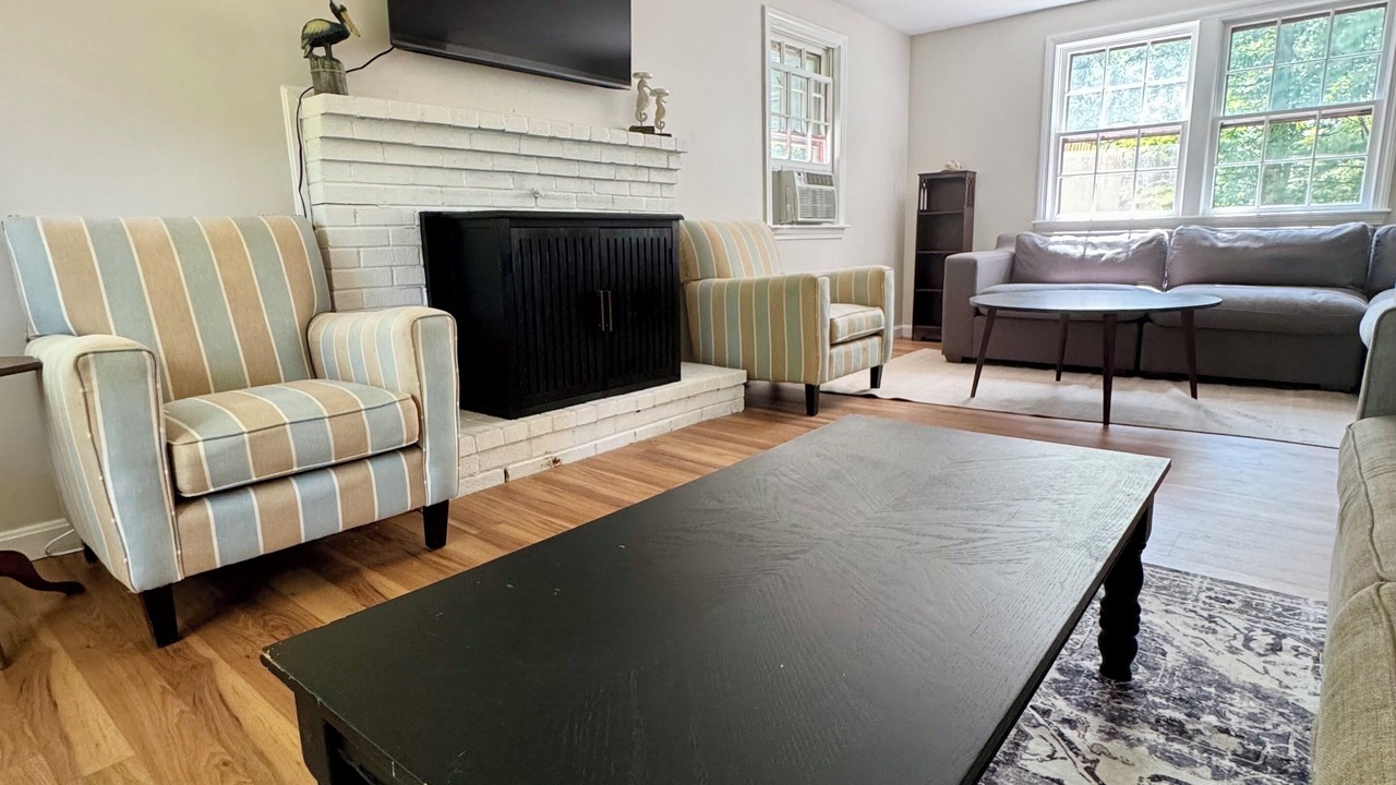 Photo of Livingroom in Mashpee