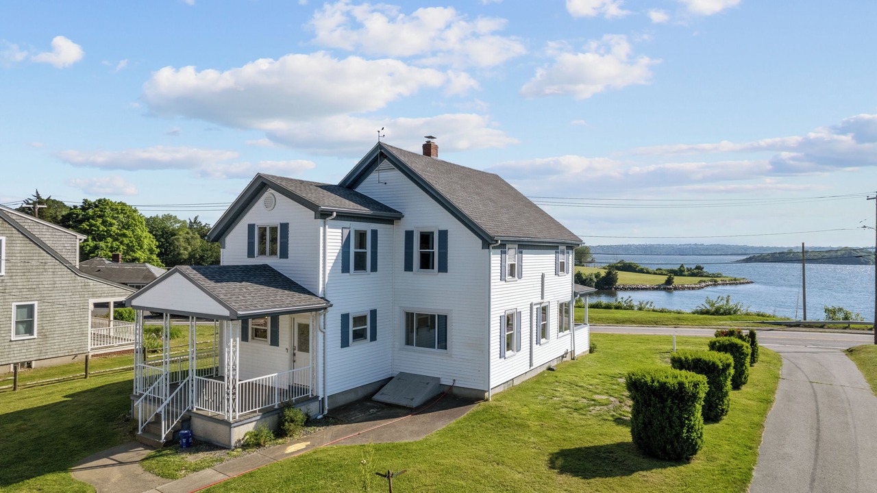 Photo of Outdoor in Tiverton
