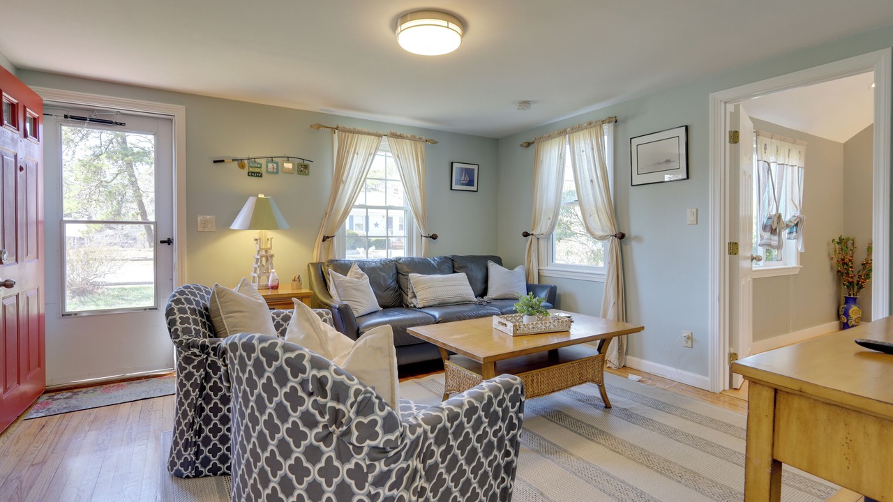 Photo of Livingroom in West Dennis