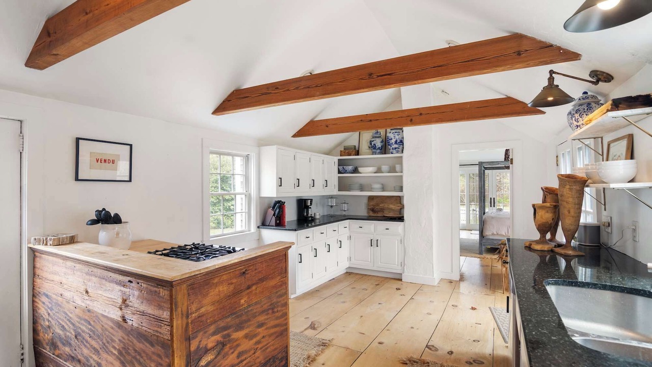 Photo of Kitchen in West Barnstable