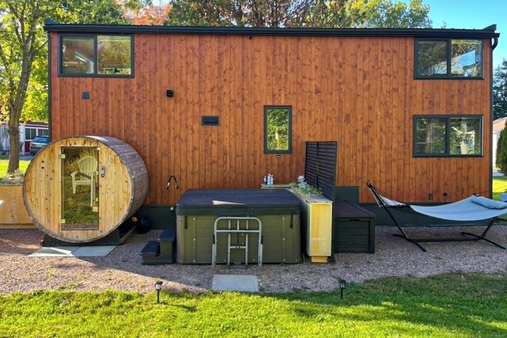 Photo of Outdoor in Malletts Bay