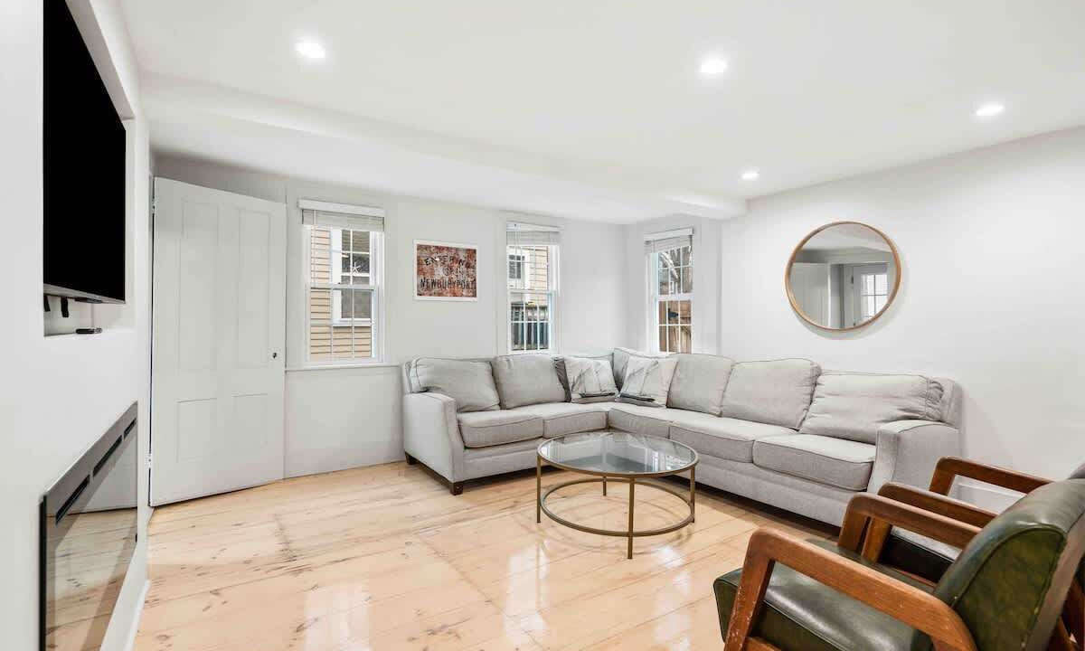 Photo of Bedroom in Newburyport