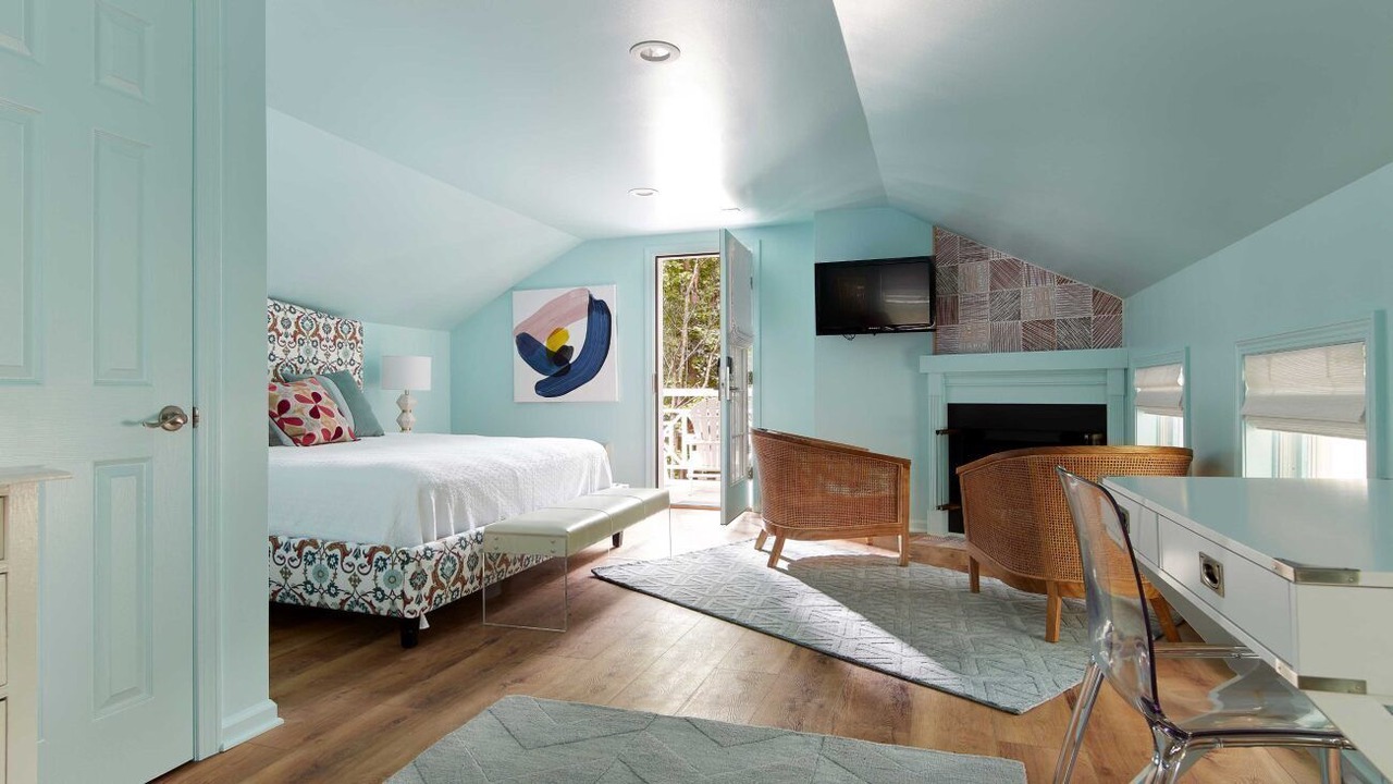 Photo of Bedroom in Lenox