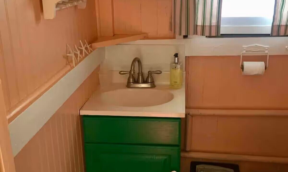 Photo of Bathroom in Old Lyme