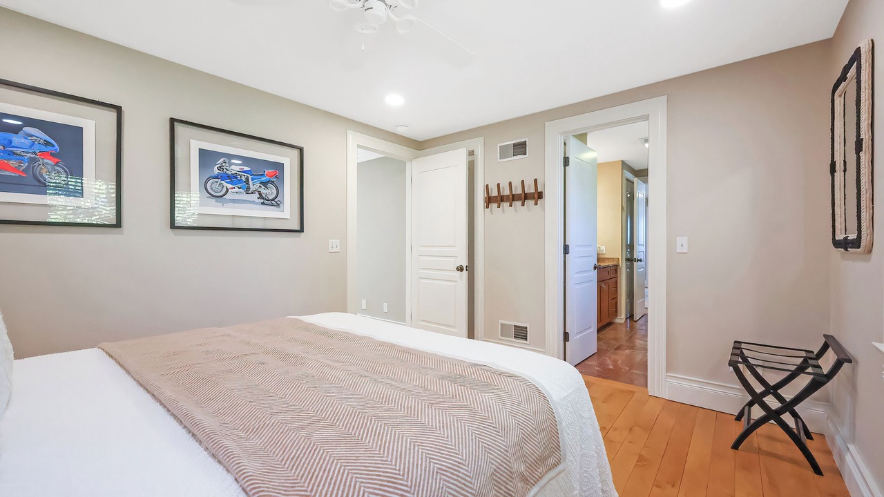 Photo of Bedroom in Bristol