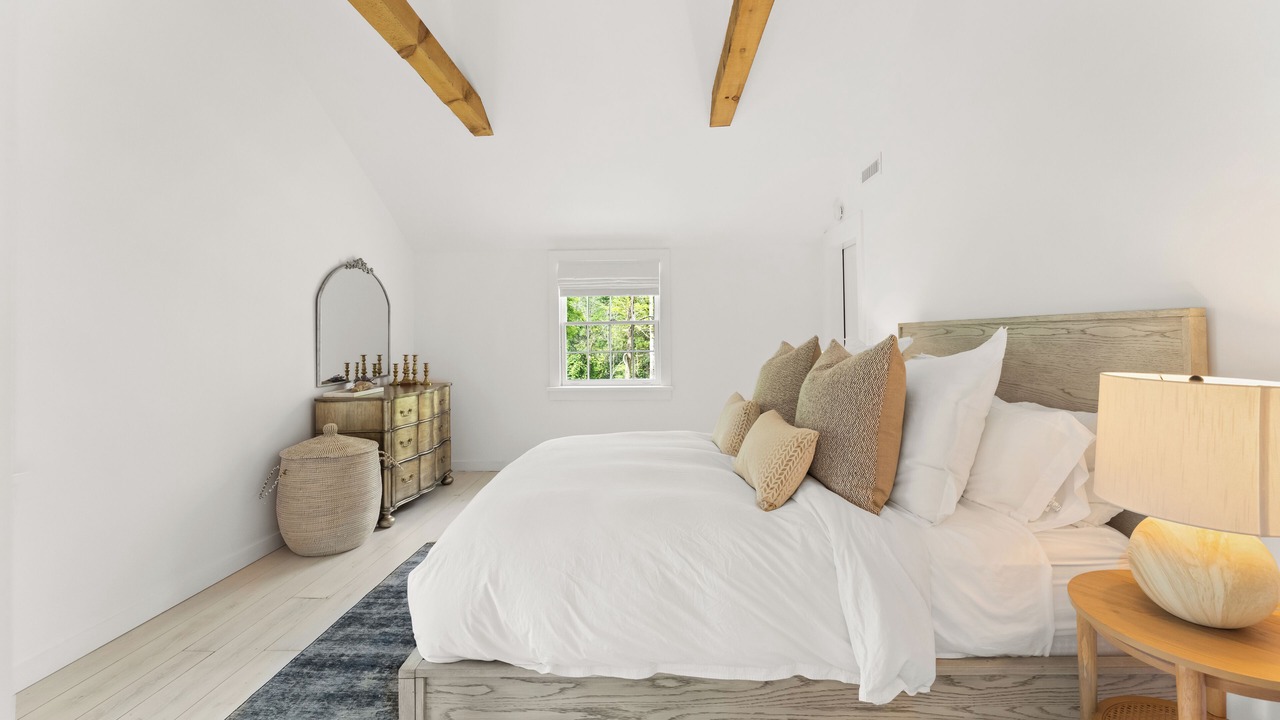 Photo of Bedroom in Sharon