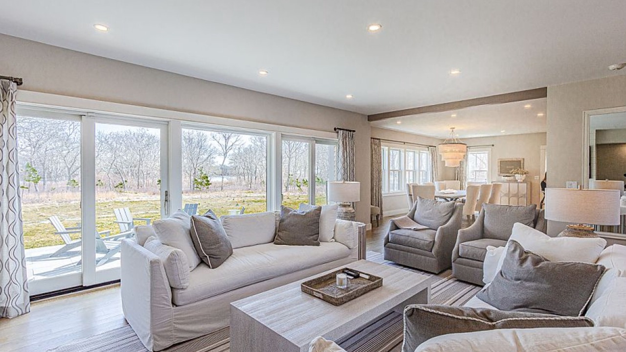 Photo of Livingroom in Edgartown