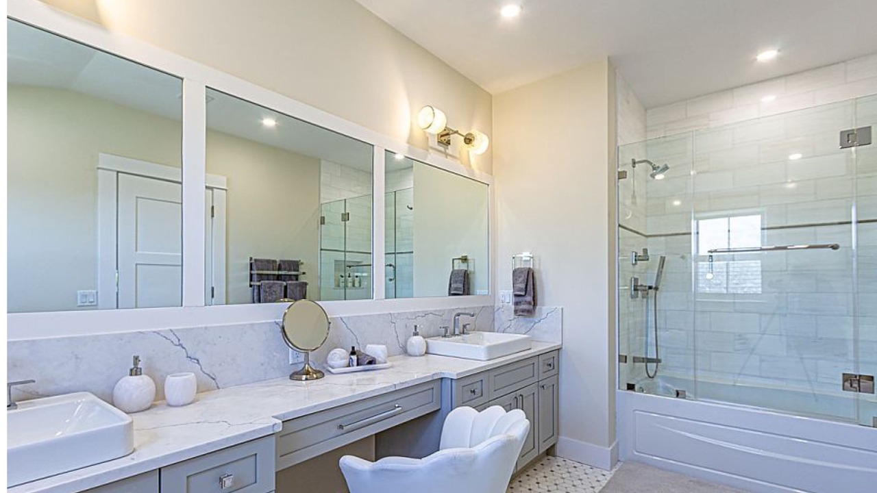 Photo of Bathroom in Edgartown