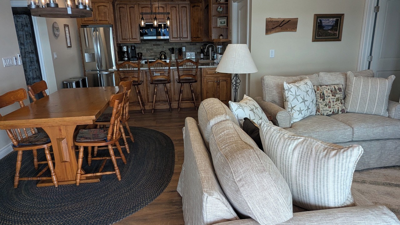 Photo of Livingroom in Town of Milo