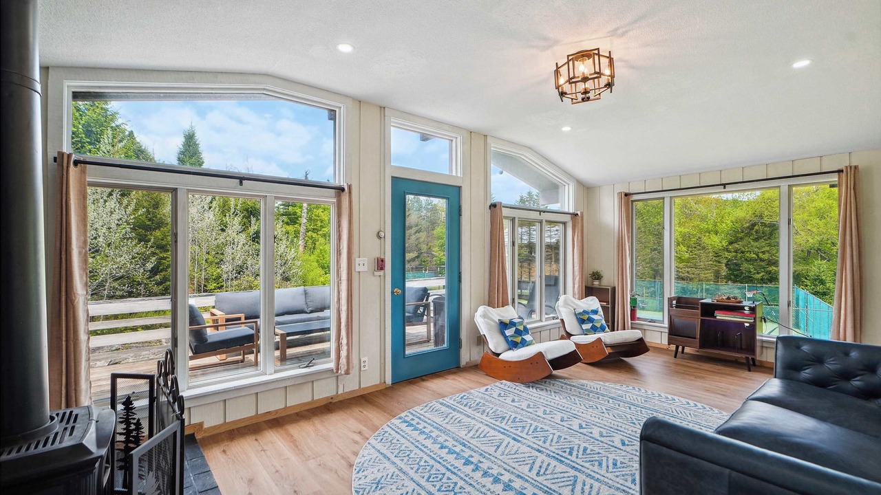 Photo of Livingroom in West Dover