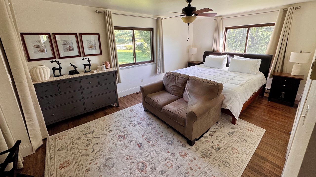 Photo of Bedroom in Ithaca