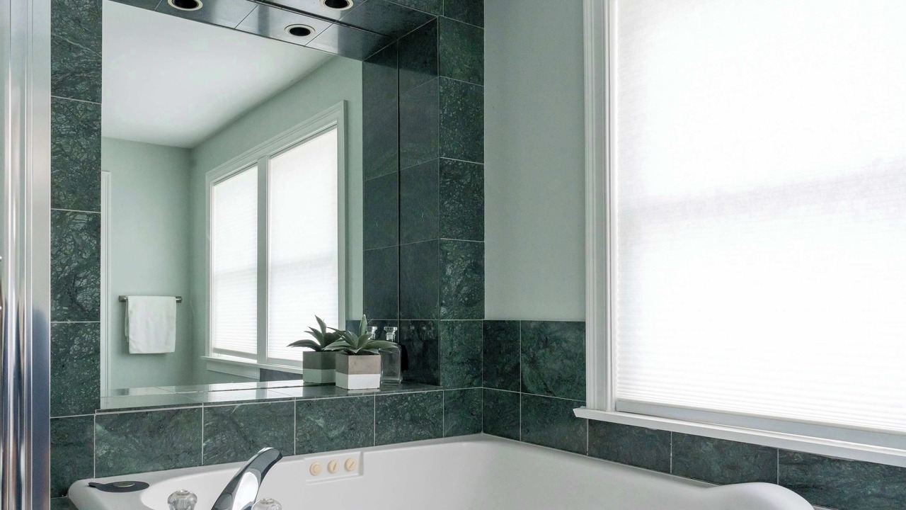 Photo of Bathroom in Yachting Village