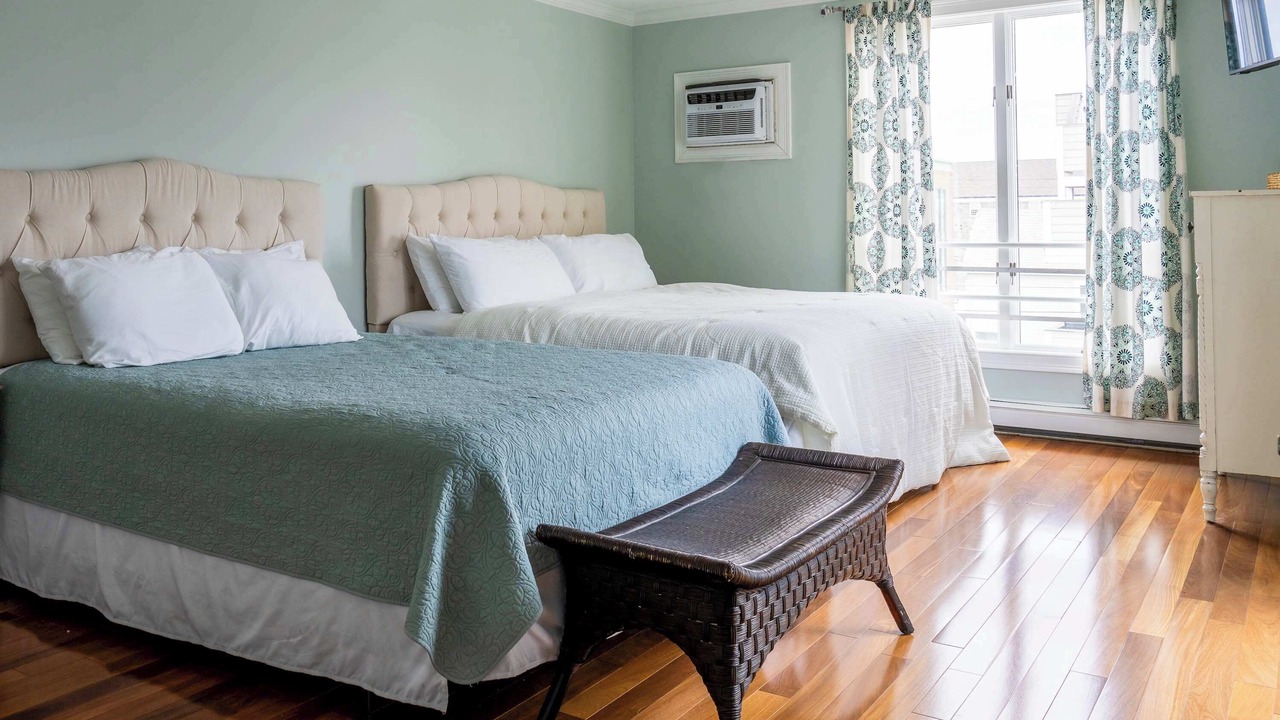 Photo of Bedroom in Yachting Village