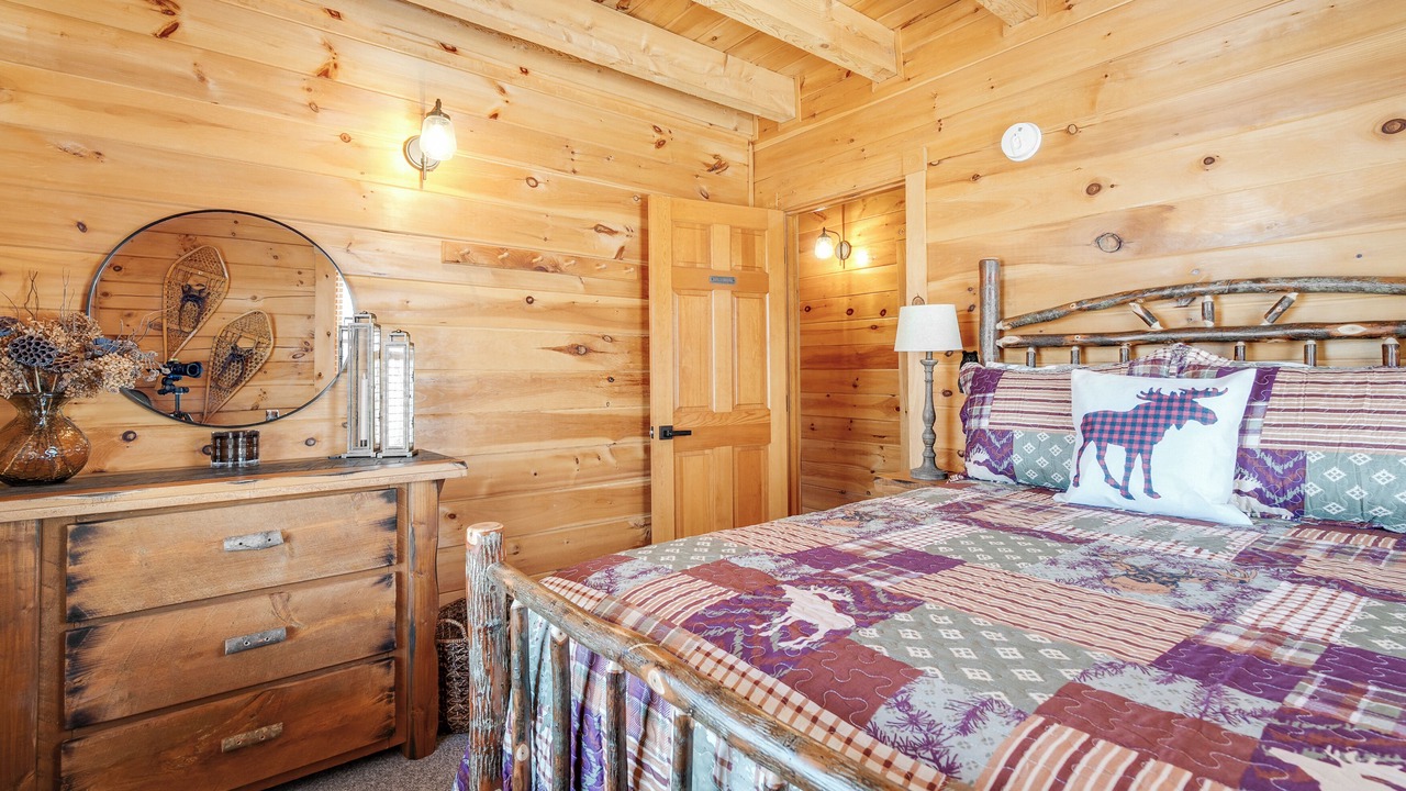 Photo of Bedroom in Greenwood