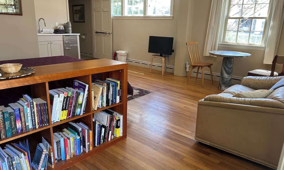 Photo of Livingroom in Concord