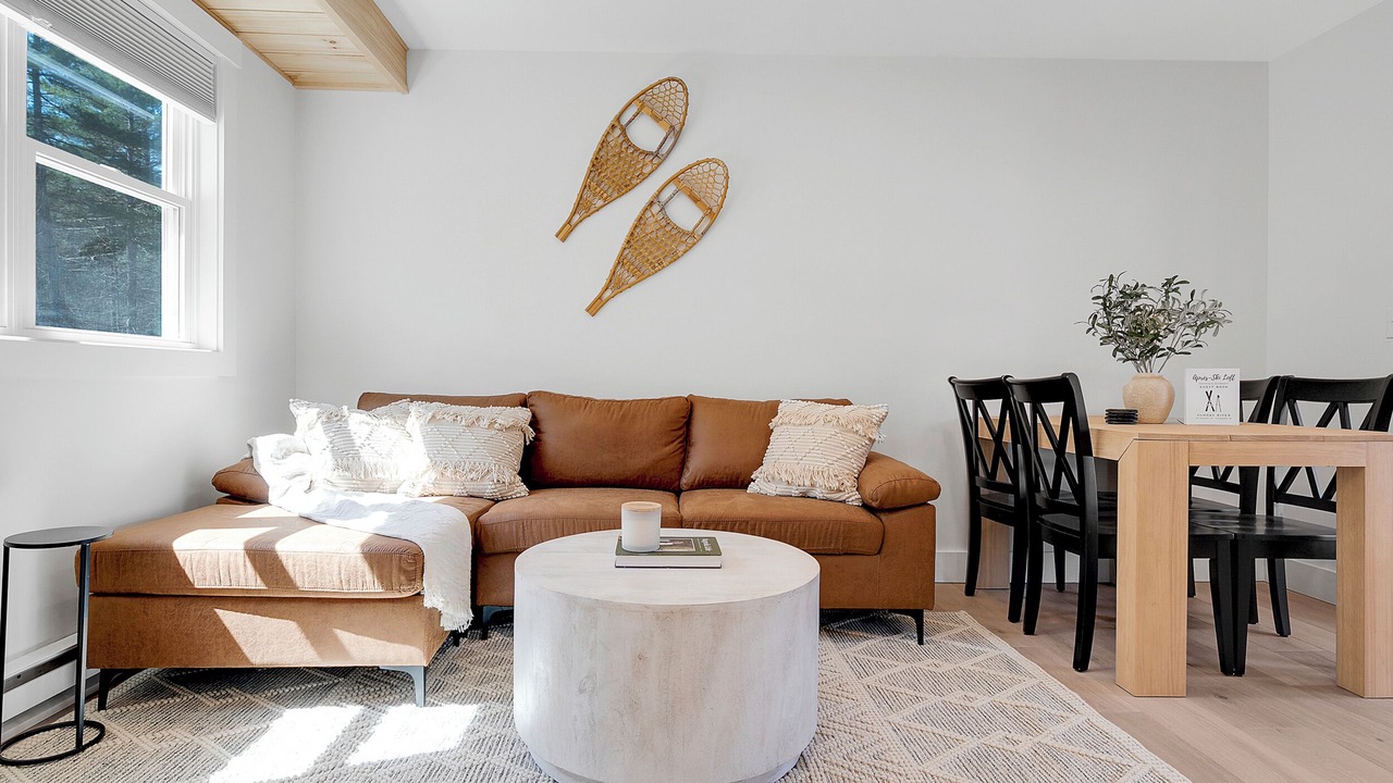 Photo of Livingroom in Bethel