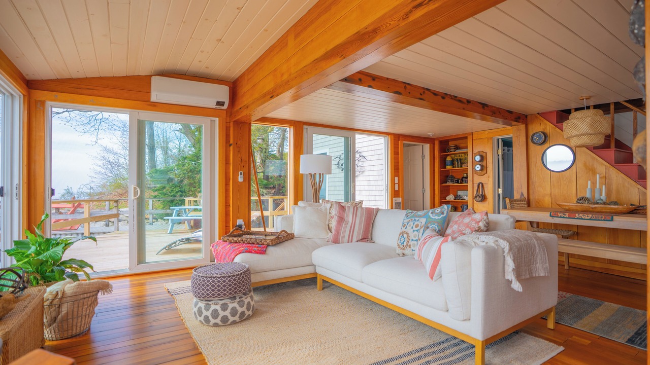 Photo of Livingroom in Yarmouth