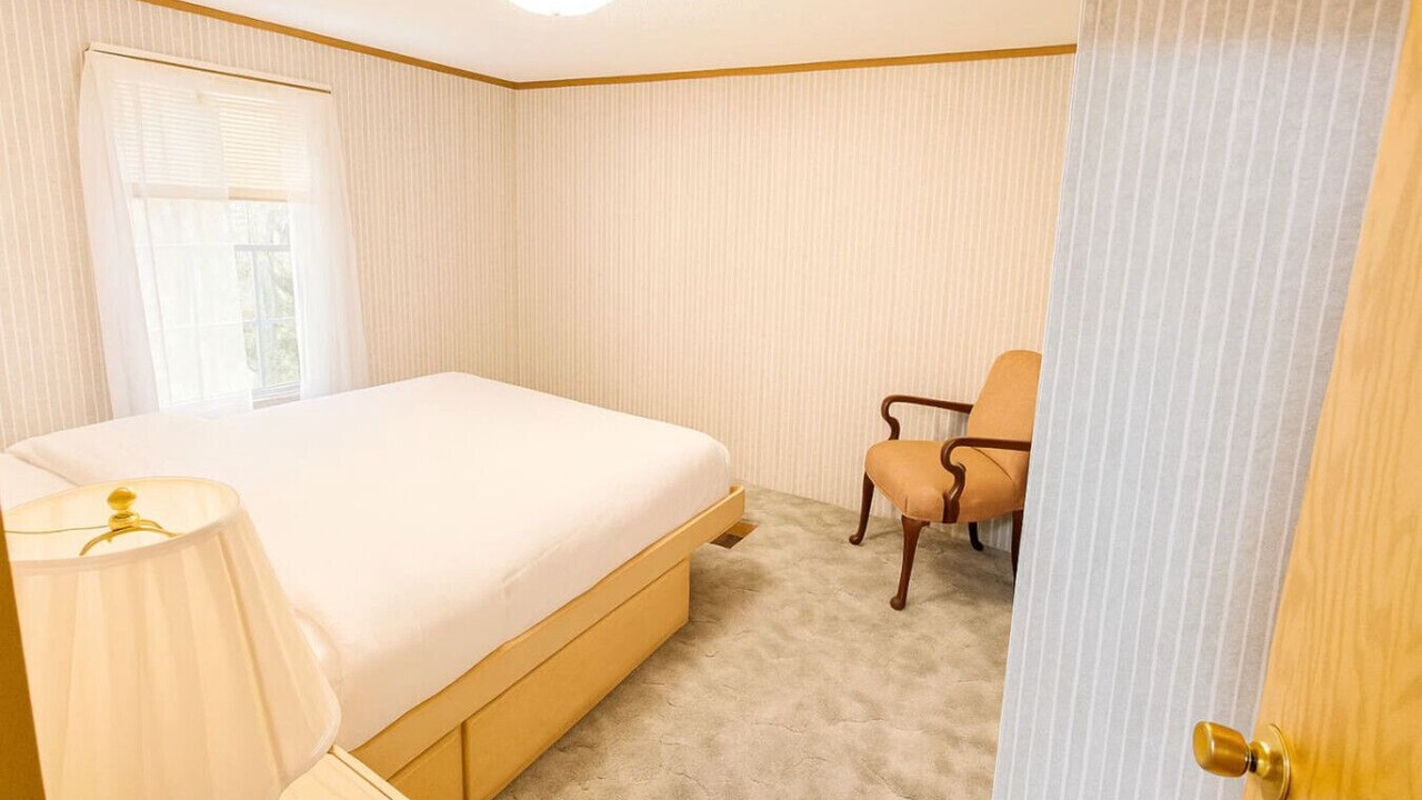 Photo of Bedroom in Swan Lake