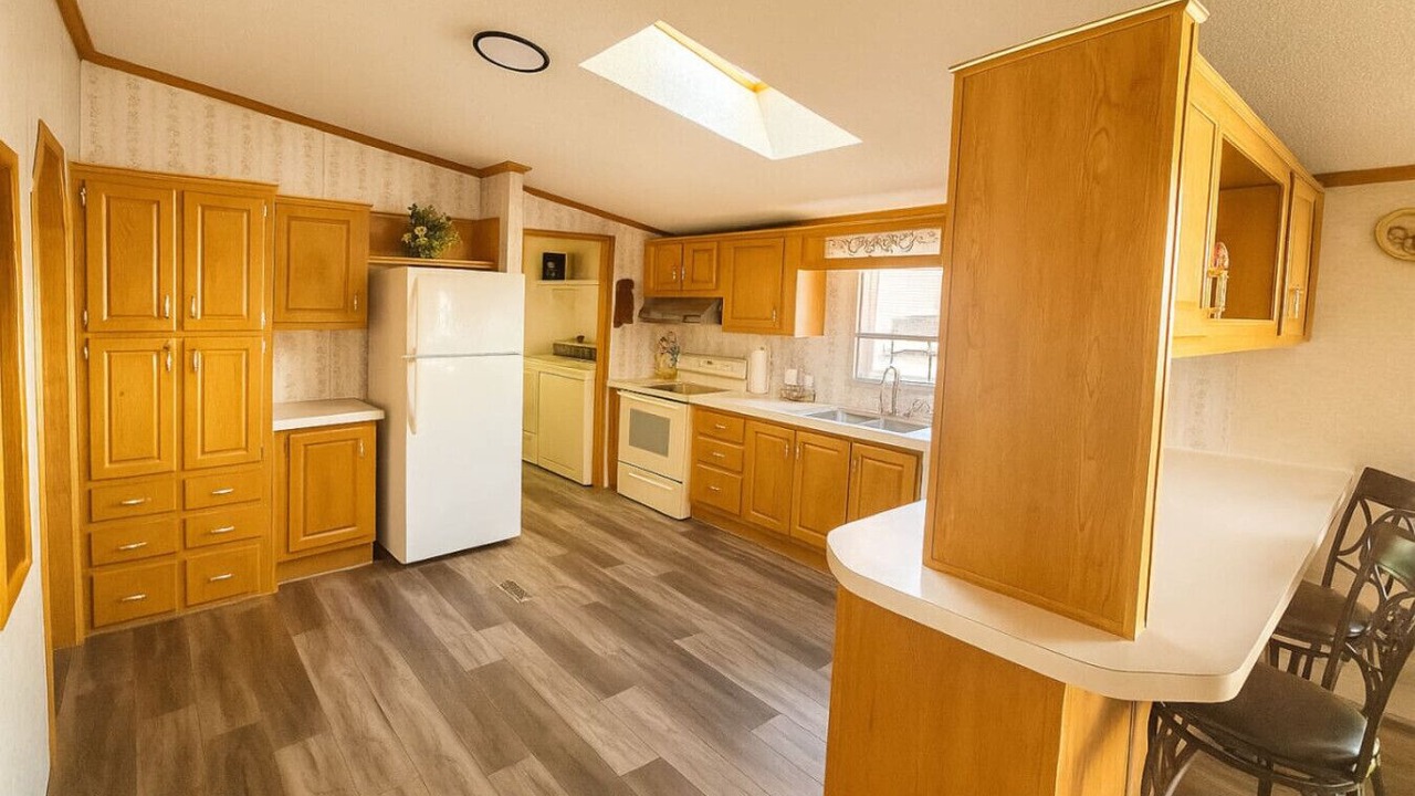Photo of Kitchen in Swan Lake