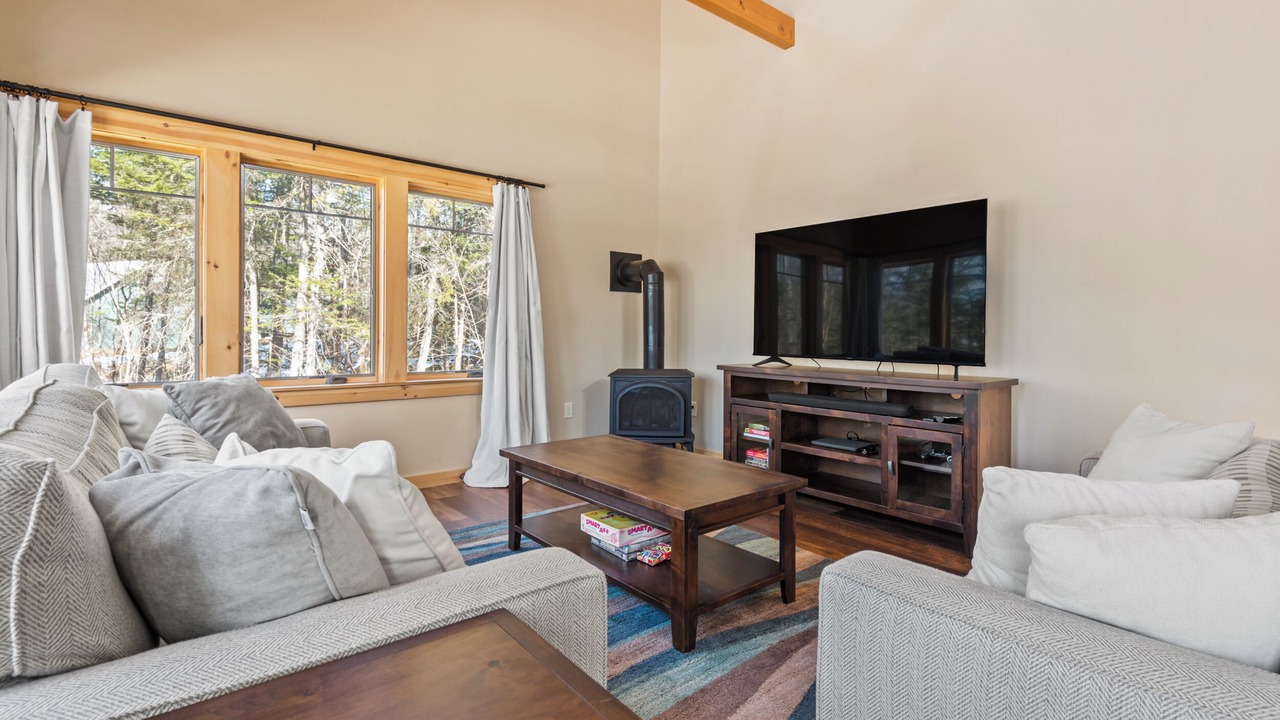Photo of Livingroom in Rangeley Plantation