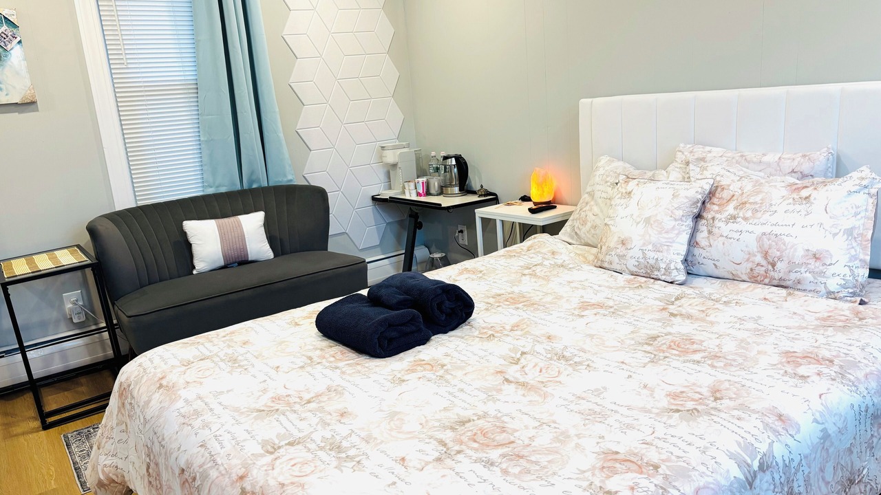 Photo of Bedroom in Abington