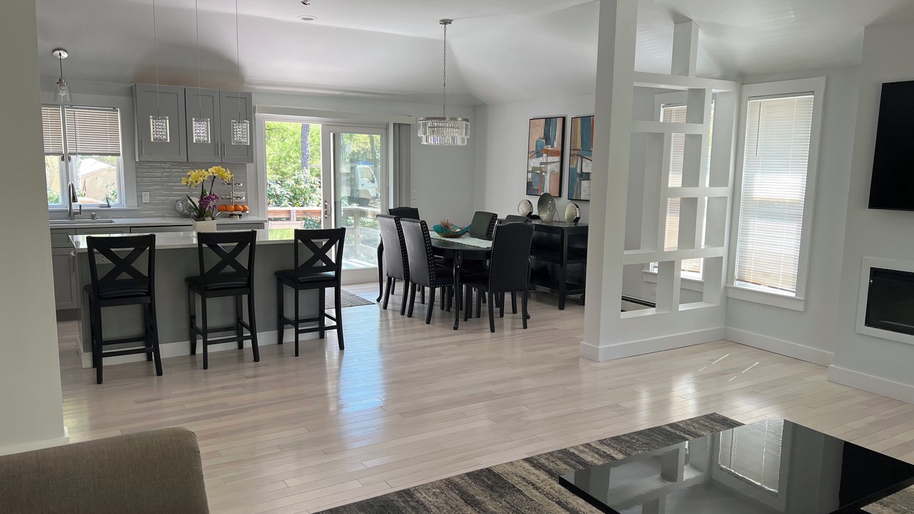 Photo of Livingroom in Cotuit