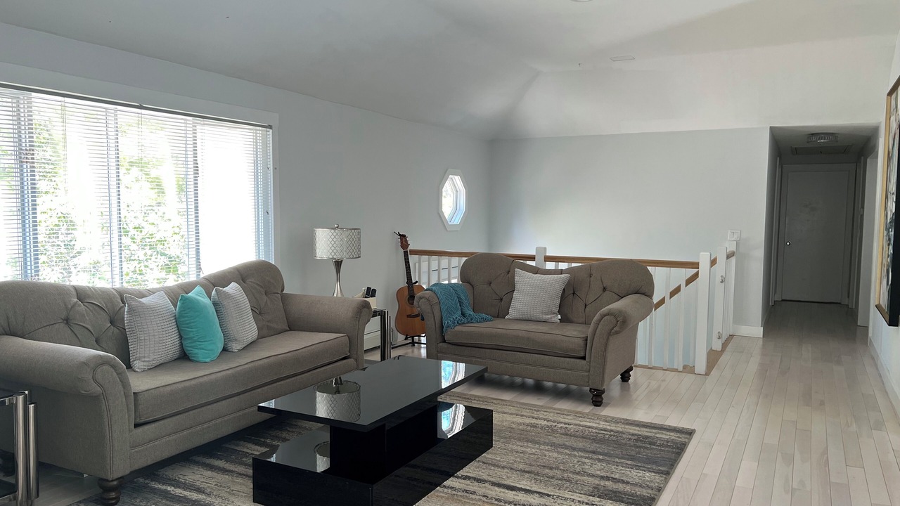 Photo of Livingroom in Cotuit