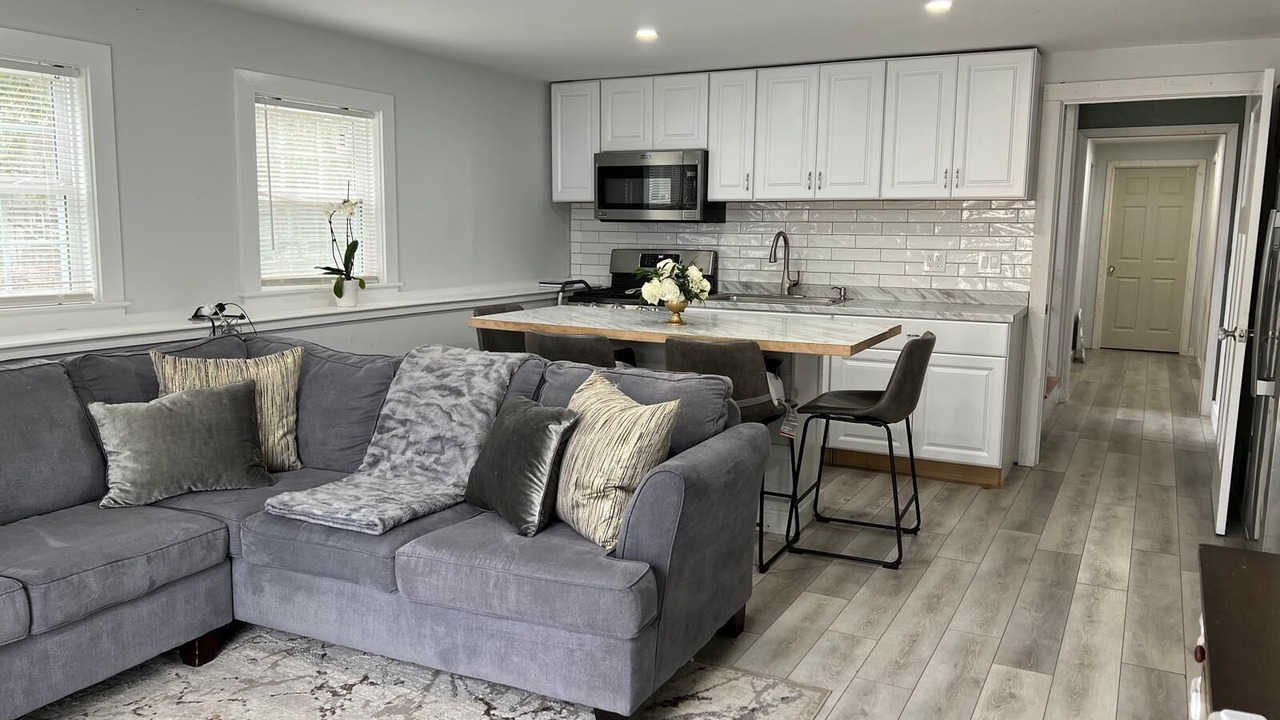 Photo of Livingroom in Cotuit