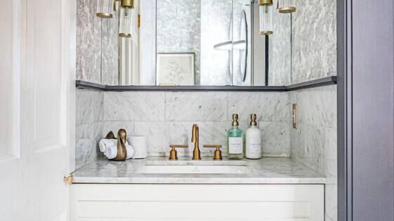 Photo of Bathroom in College Hill