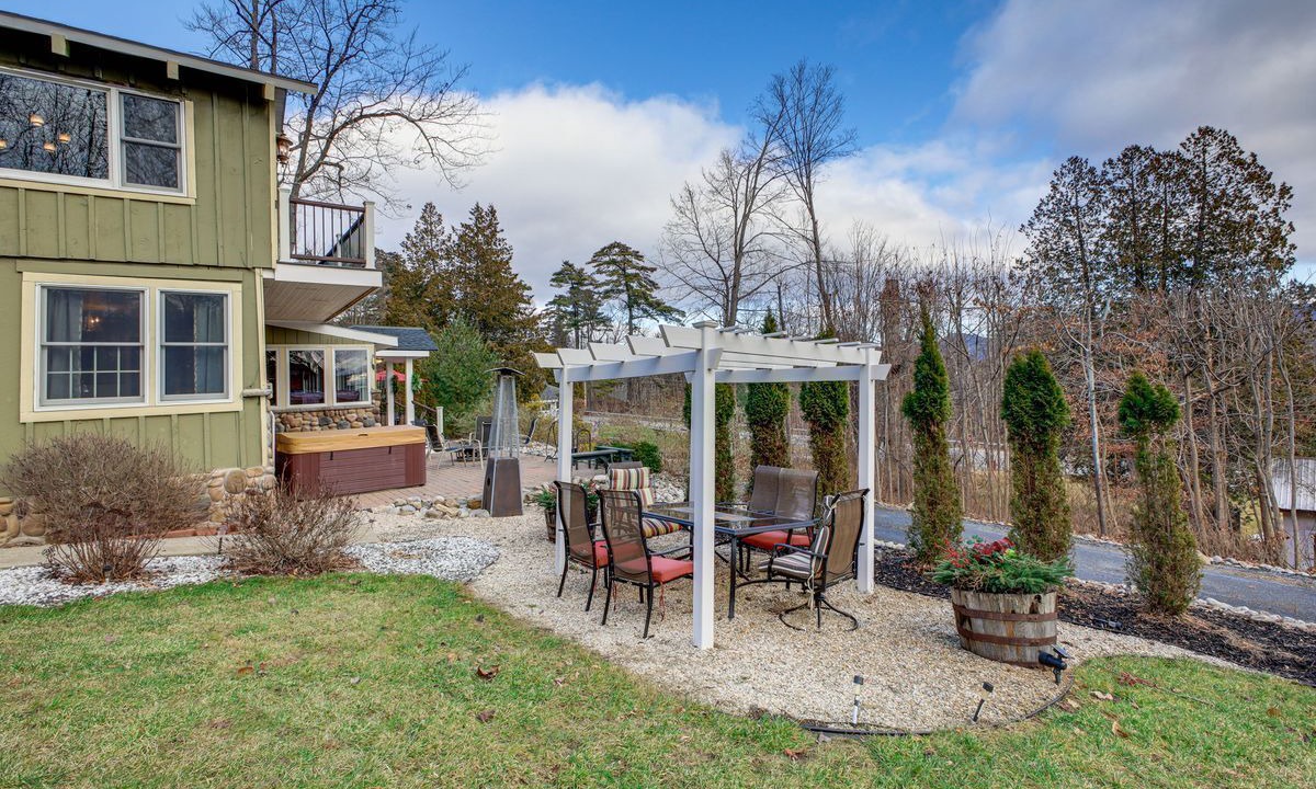 Photo of Outdoor in Bolton Landing