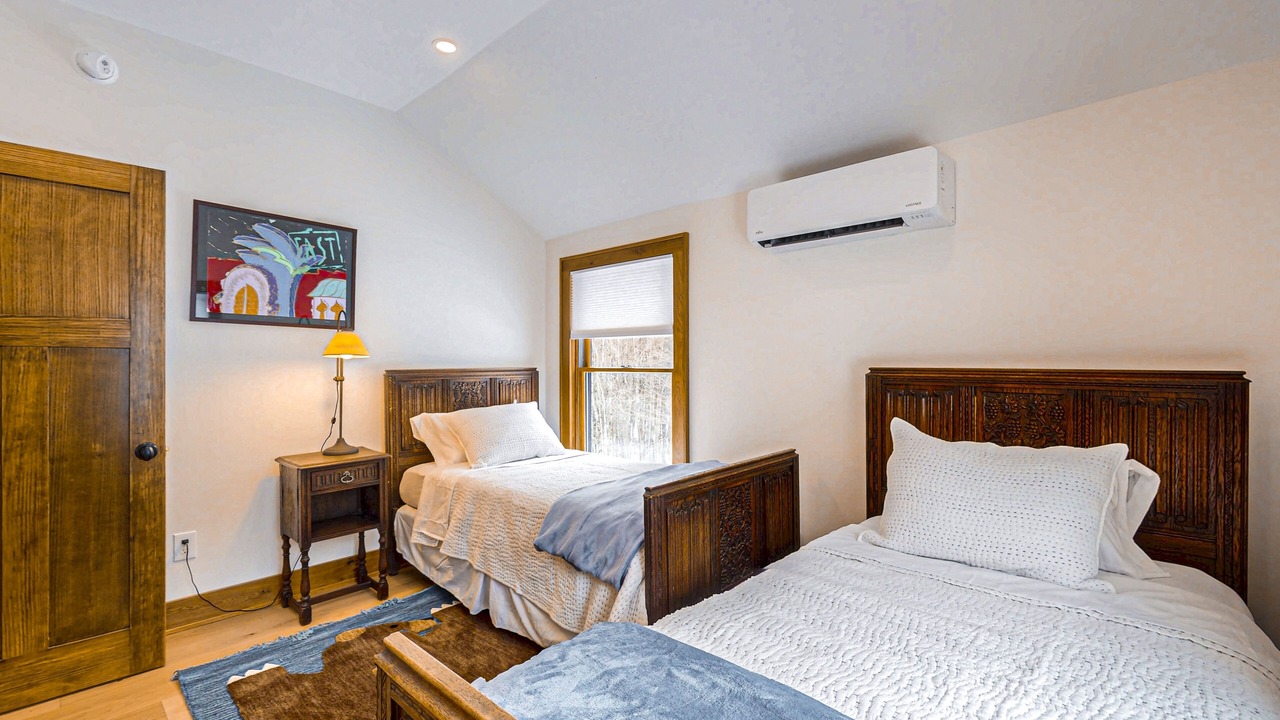 Photo of Bedroom in Bolton Landing