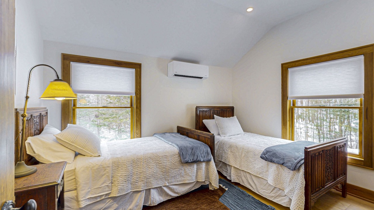 Photo of Bedroom in Bolton Landing