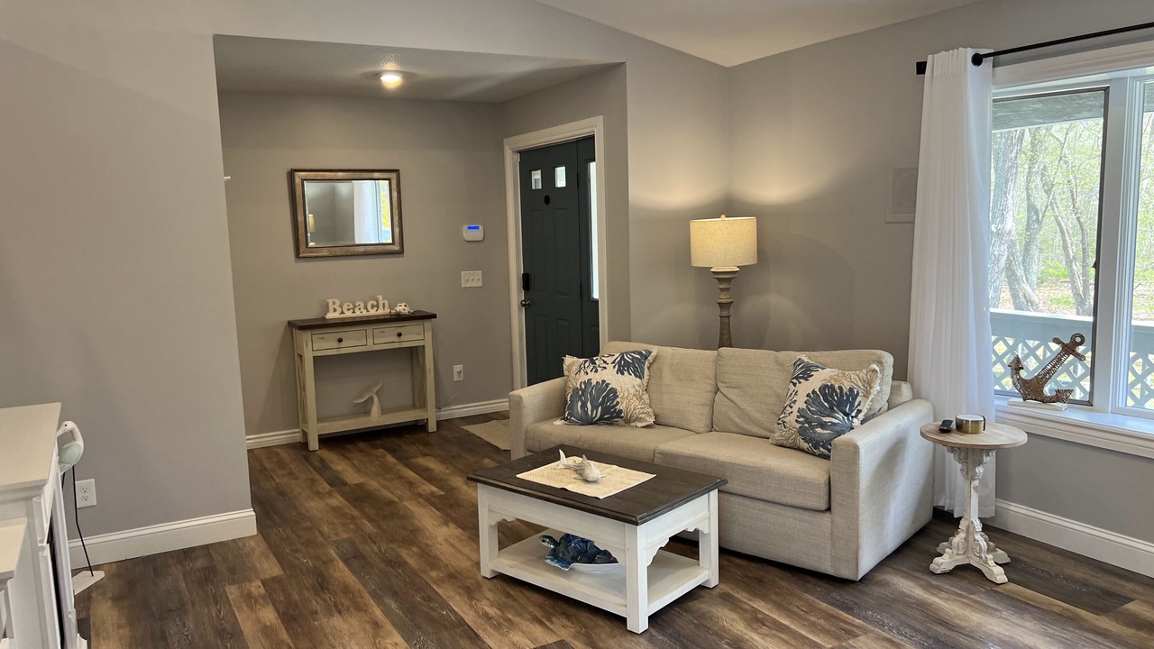 Photo of Livingroom in Kenyon