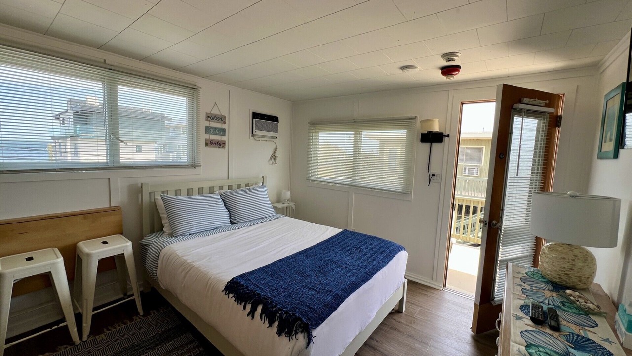 Photo of Bedroom in Ocean Bay Park