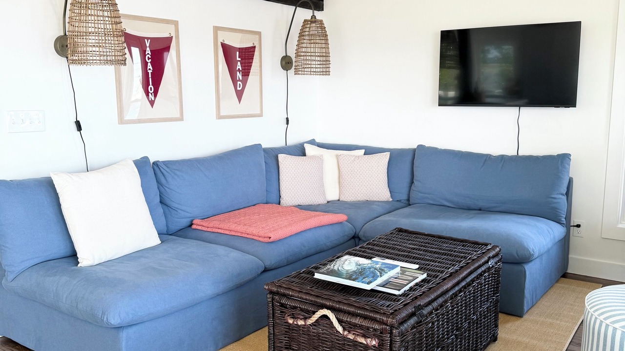 Photo of Livingroom in Five Islands