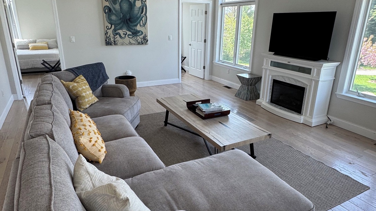 Photo of Livingroom in Minot