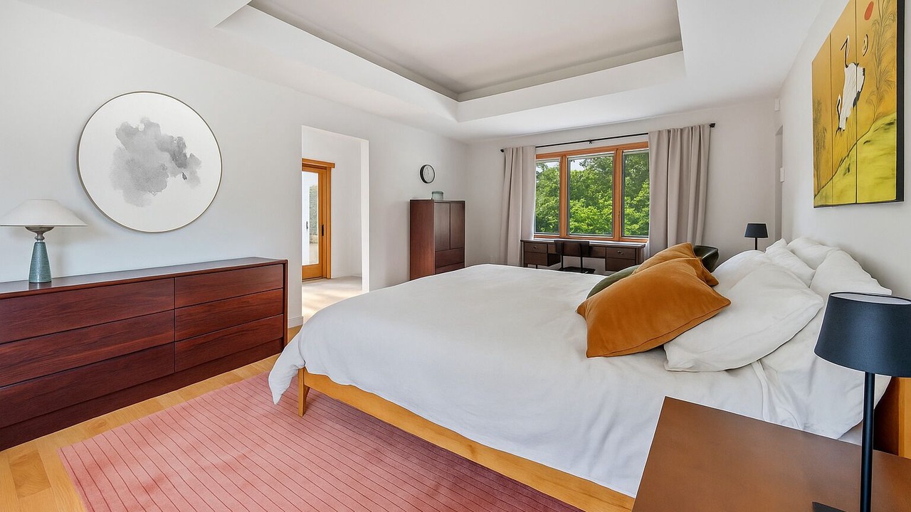 Photo of Bedroom in Pleasant Valley