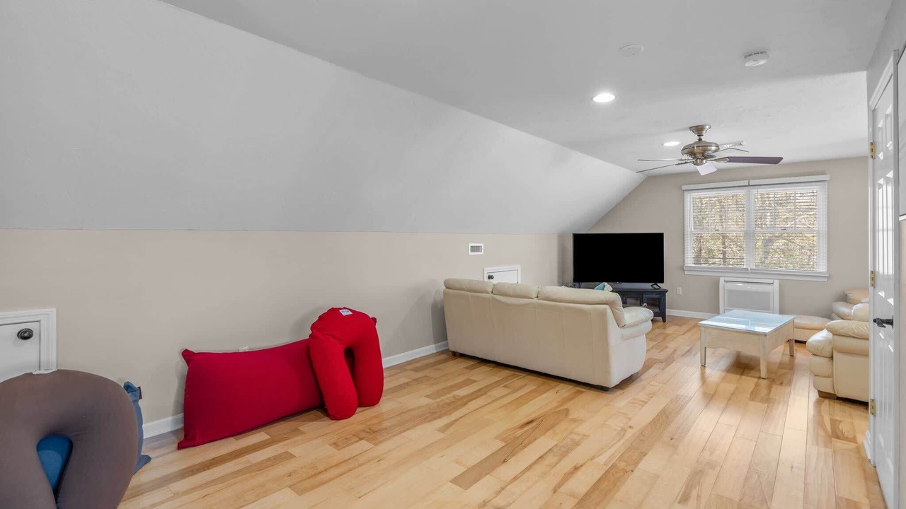 Photo of Bedroom in New Seabury