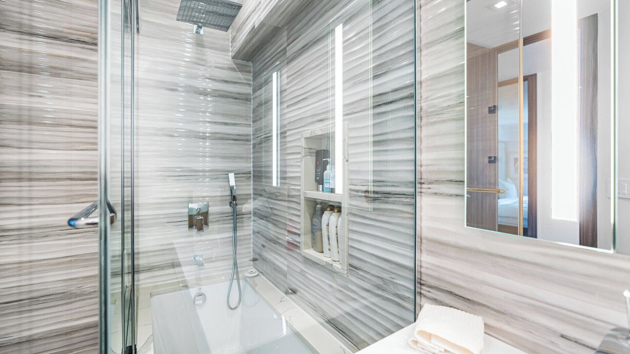 Photo of Bathroom in Shinnecock Hills