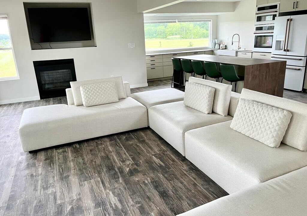Photo of Livingroom in East Shore