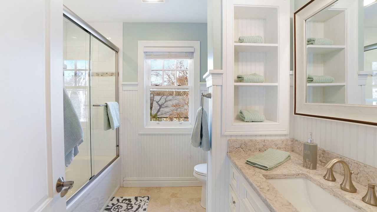 Photo of Bathroom in Oak Bluffs