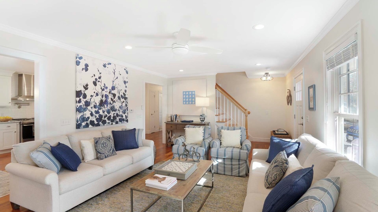 Photo of Livingroom in Oak Bluffs