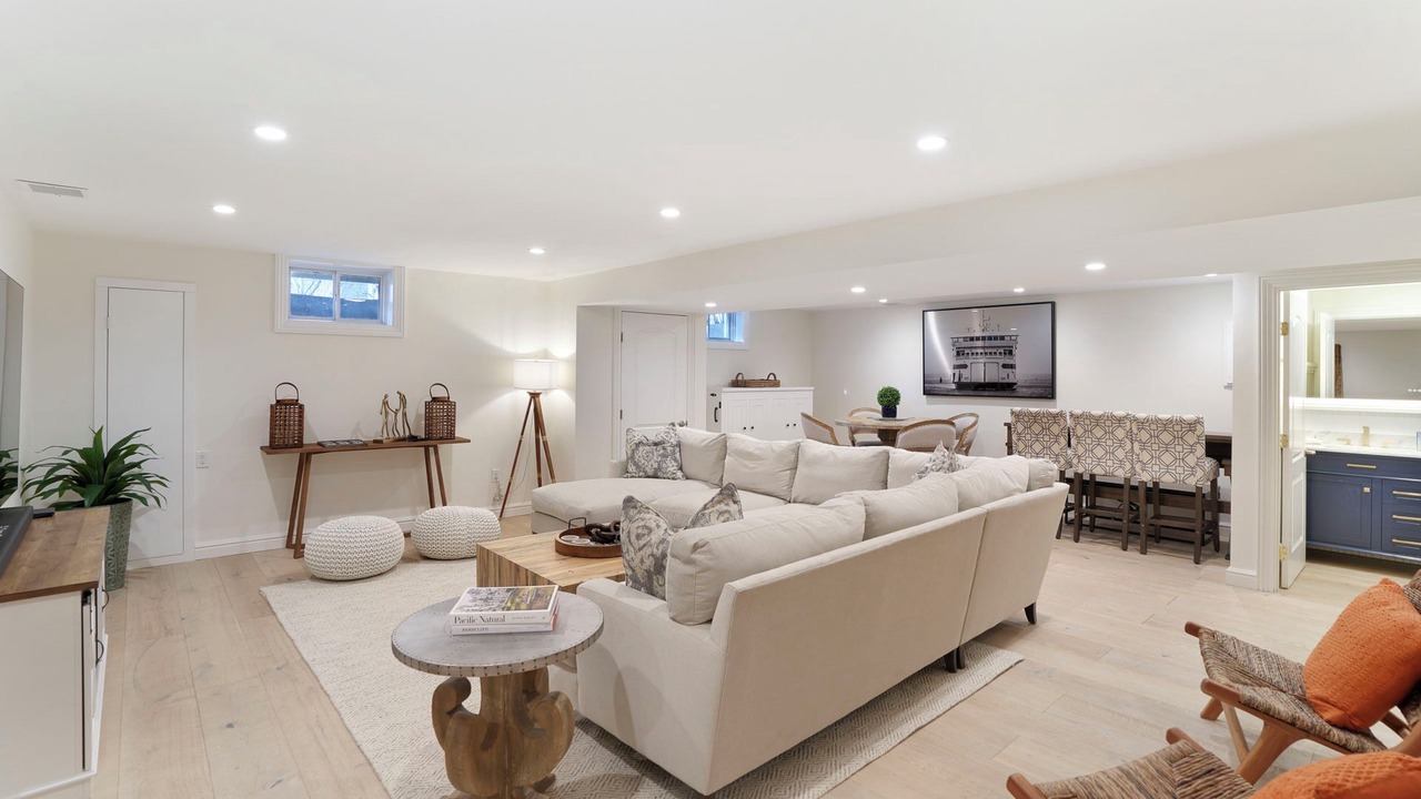 Photo of Livingroom in Oak Bluffs