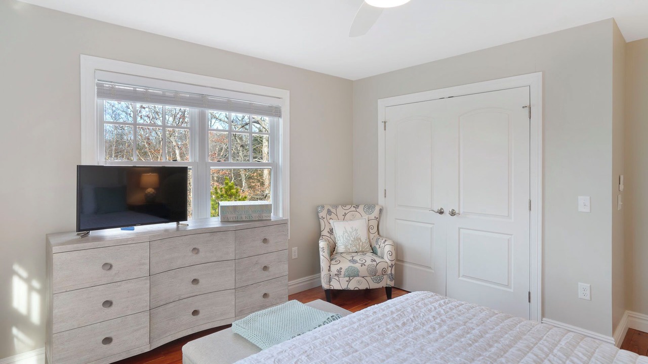 Photo of Bedroom in Oak Bluffs