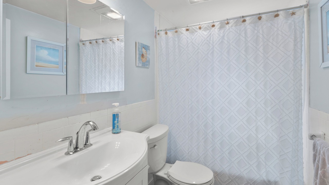 Photo of Bathroom in Popponesset