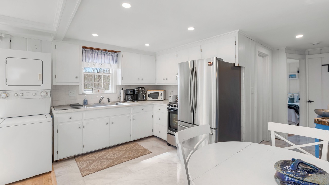 Photo of Kitchen in Popponesset