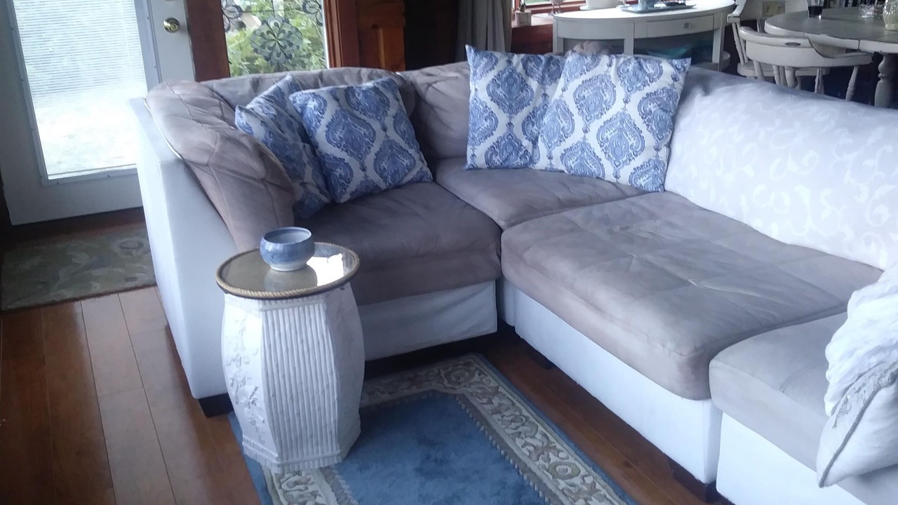 Photo of Livingroom in West Yarmouth