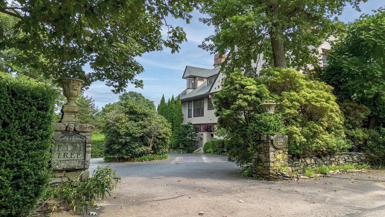 Photo of Outdoor in Top of the Hill