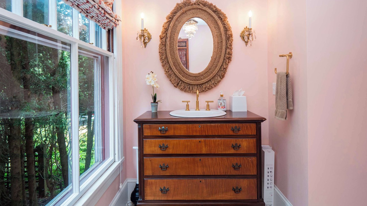 Photo of Bathroom in Top of the Hill